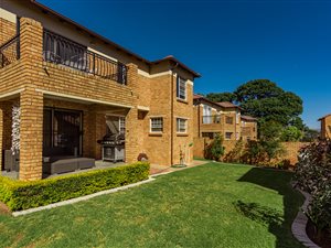 3 Bed Townhouse in Honeydew Ridge