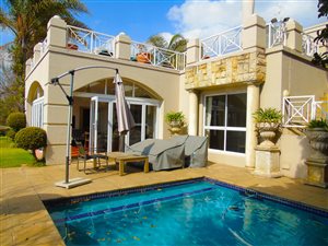 5 Bed House in Dainfern Golf Estate