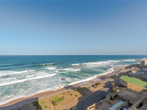 3 Bed Apartment in Umdloti Beach