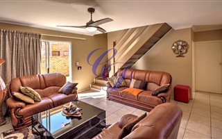 3 Bedroom Townhouse in Ruimsig