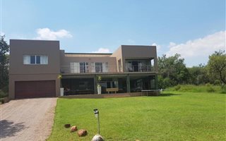 5 Bedroom House in Sable Hills Waterfront Estate