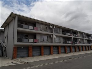 2 Bed Apartment in Goodwood