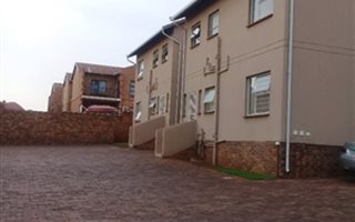 2 Bedroom Townhouse in Naturena
