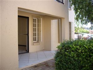 2 Bed Apartment in Wilgeheuwel