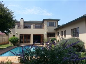 5 Bed House in Edendale