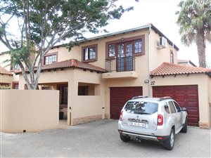 3 Bed Townhouse in Raslouw AH