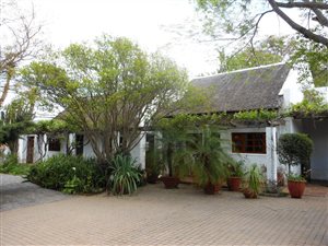 9938 m² Farm in Oudtshoorn