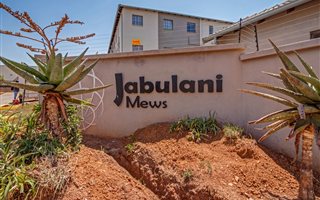 2 Bedroom Apartment in Bram Fisherville