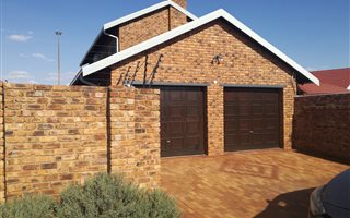 4 Bedroom House in Kwa Thema