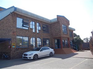 1800 m² Commercial space in Morehill