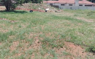573 m² Land available in Chantelle