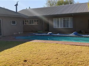 3 Bed House in Rhodesdene