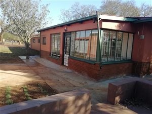3 Bed House in Kameeldrift East
