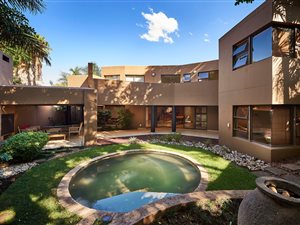 5 Bed Cluster in Sandton CBD