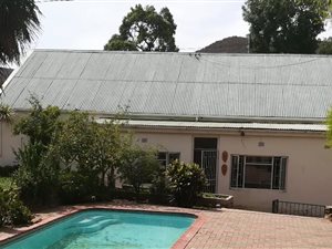 4 Bed House in De Rust