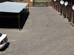 2 Bed Apartment in Kempton Park Central