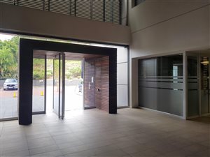 400 m² Commercial space in Beverley Hills