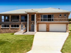 6 Bed House in Kwelera