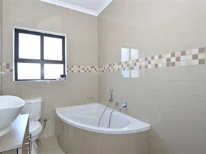 3 Bed House in Amandelsig