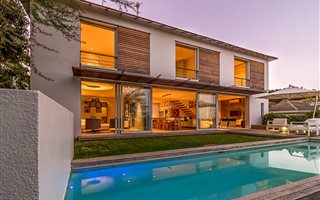 4 Bedroom House in Van Riebeeckshof