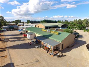 2 ha Farm in Bredell AH