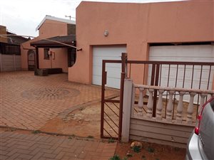 3 Bed House in Lenasia