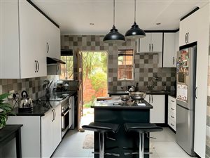 2 Bed Townhouse in Radiokop