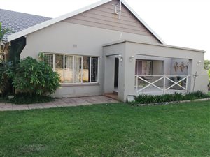 3 Bed House in Songloed