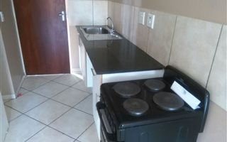 0.5 Bedroom Apartment in Dorandia