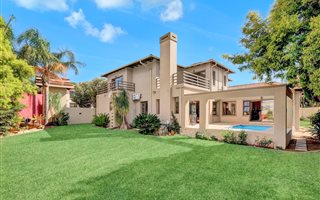 4 Bedroom House in Ruimsig