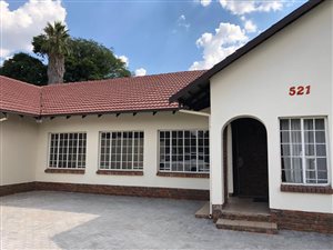 4 Bed House in The Willows