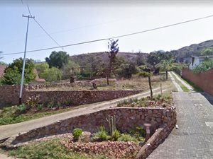 906 m² Land available in East Lynne