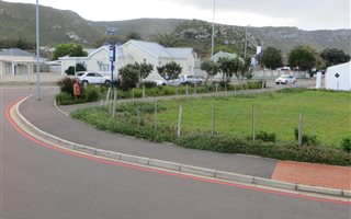 957 m² Land available in Hermanus Eastcliff