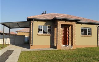 2 Bedroom Townhouse in Waterval East