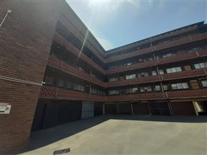 3 Bed Flat in Grosvenor