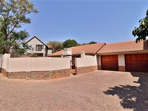 2 Bed Townhouse in Equestria
