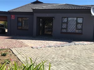 3 Bed House in Lourierpark