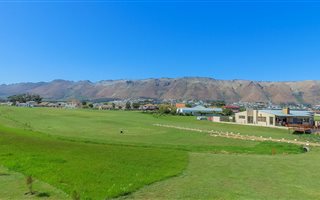 3 Bedroom House in Gordons Bay Central