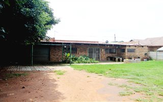2 Bedroom House in Randpoort