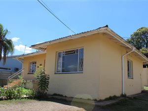 3 Bedroom House in Van Riebeeck Heights