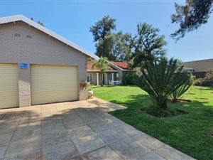 4 Bed House in Monument Heights