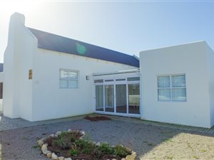 3 Bed House in Paternoster