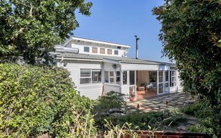 3 Bedroom House in Somerset West Central