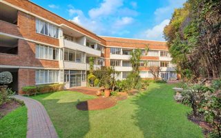 4 Bedroom Apartment in Illovo