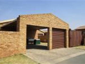 3 Bed House in Krugersdorp Central
