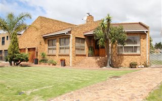 4 Bedroom House in Rouxville