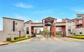 2 Bedroom Apartment in Honeydew