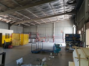 800 m² Industrial space in Isando