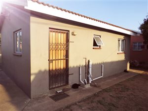 2 Bed House in KwaMashu