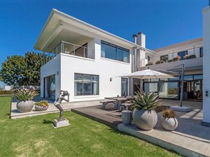 6 Bed House in Spanish Farm